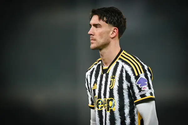 REPORT: Chelsea Looking At ‘Breaking The Piggy Bank’ To Sign £51.4M Osimhen Alternative