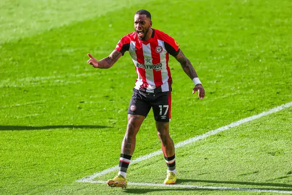 How Carrick's Hybrid Press Neutralizes Brentford's Low Block