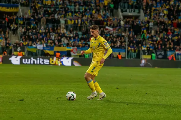 REPORT: Chelsea ‘Stepping Up Their Interest’ To Secure £65M Summer Transfer Ahead Of 3 PL Rivals