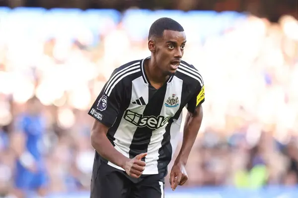 Chelsea Have 2 Alternatives Lined Up For Victor Osimhen As Nigerian Speaks Out On His Future