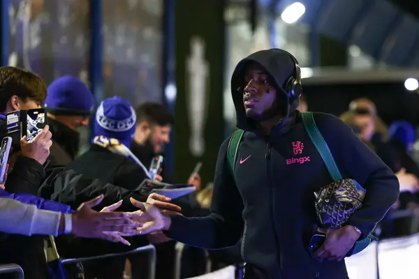 ‘Red Flags From The Manager’ ‘Needs To Be Resolved Or Sell The Lad’ Fans React After Chelsea Star’s Squad Omission