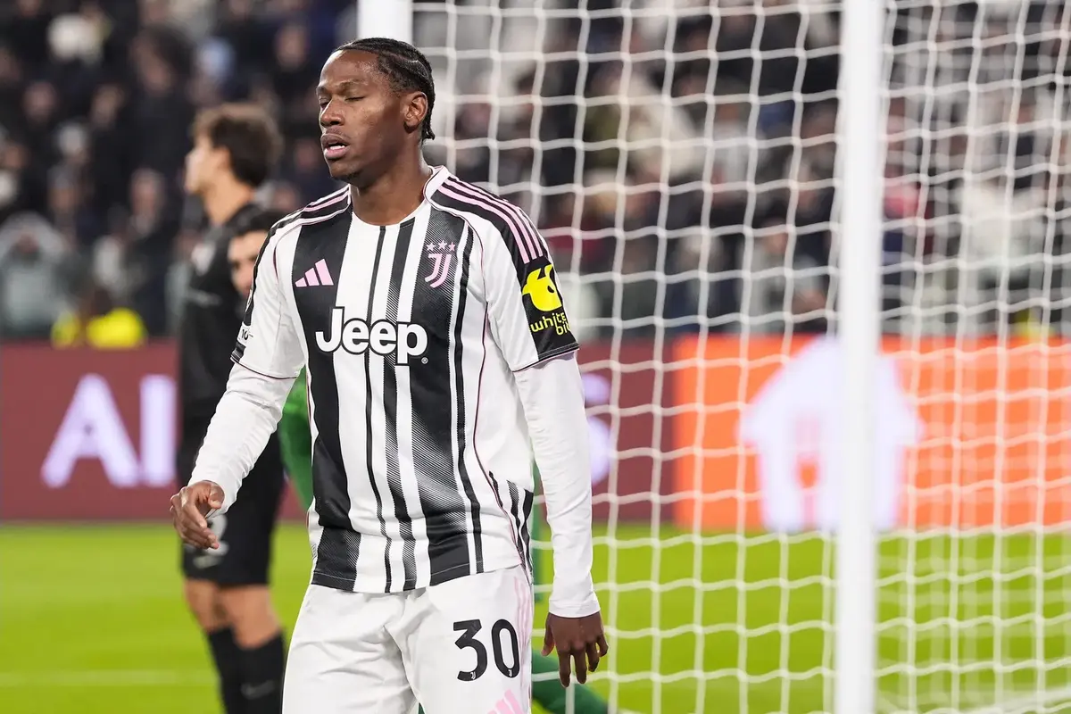 ‘I Prefer Guiu Thanks’ ‘I See Him At Spurs’ Fans React As Chelsea Are Linked With Unsettled Serie A Striker