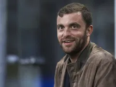 Fabrizio Romano Confirms Chelsea “Will Sign” Centre-Back Amid Interest in 20-Year-Old Arsenal Target