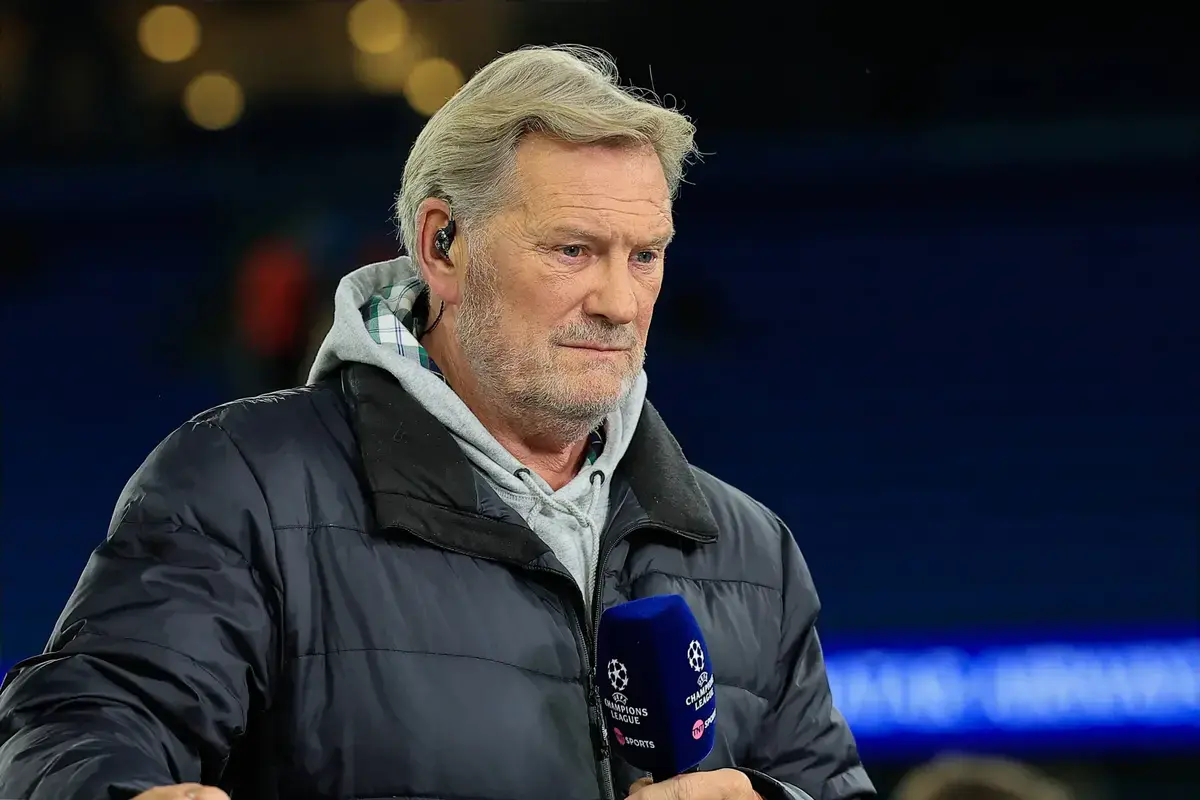 Glenn Hoddle Issues Brutal Verdict On Liam Rosenior’s Chances Of Staying Chelsea Head Coach