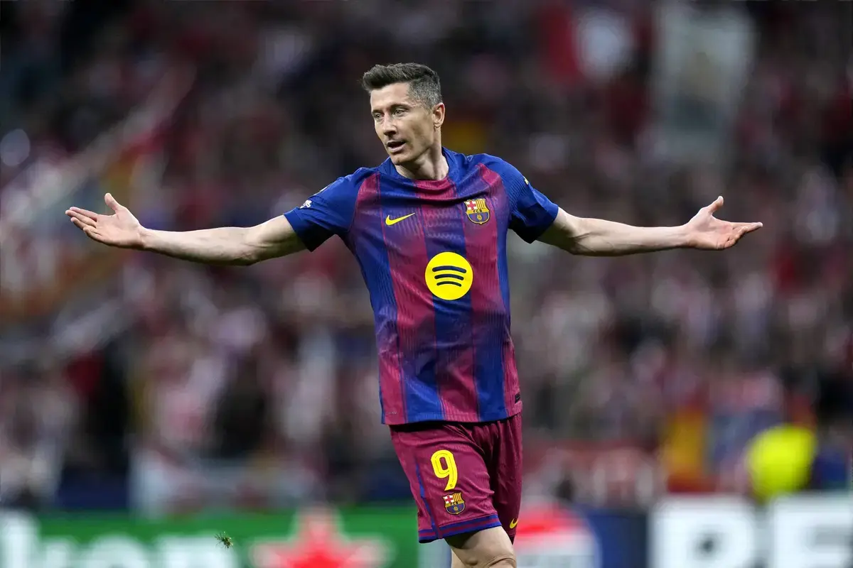 “He Is A Big Name” – Chelsea Urged To Sign 627 Goal Forward Who Is Available On A Free Transfer This Summer
