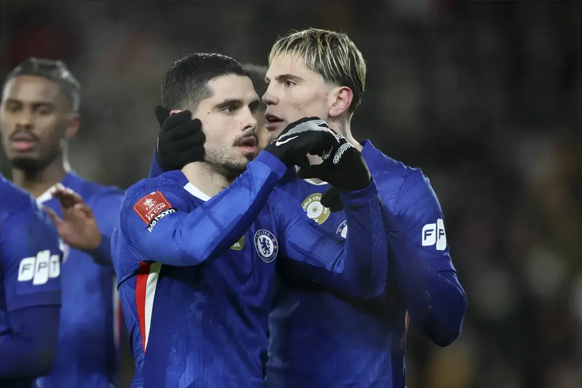 Chelsea Pair Are Major Doubts To Face Liverpool As Reason For Absence Is Revealed
